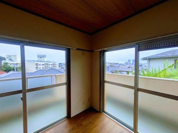 横浜市南区中里３丁目のマンション