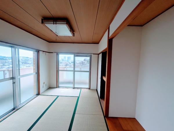 横浜市南区中里３丁目のマンション