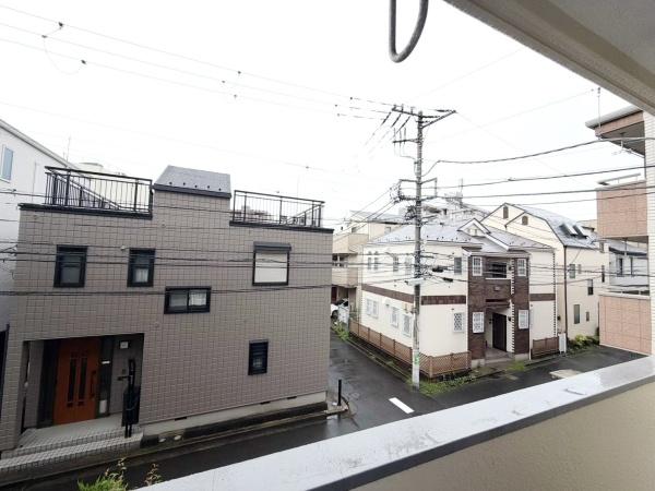 横浜市神奈川区六角橋１丁目のマンション