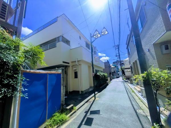 横浜市神奈川区六角橋1丁目のマンション