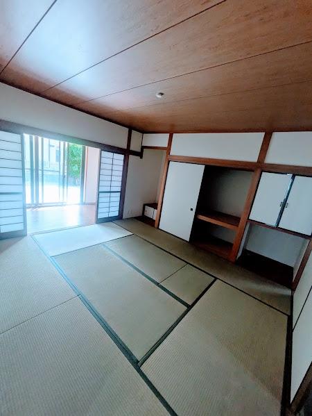 横浜市西区境之谷の貸家