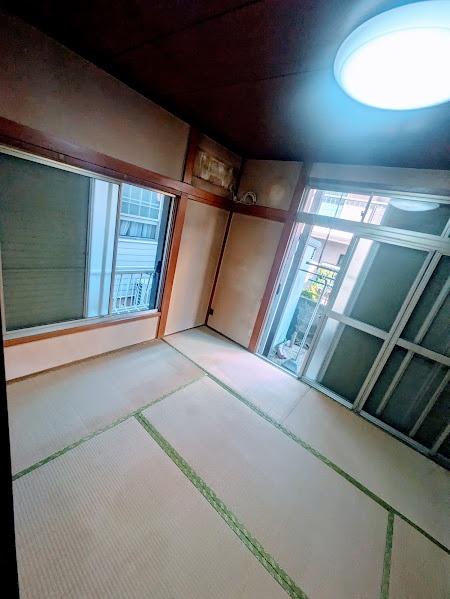 横浜市神奈川区六角橋２丁目のアパート