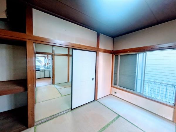 横浜市神奈川区六角橋２丁目のアパート