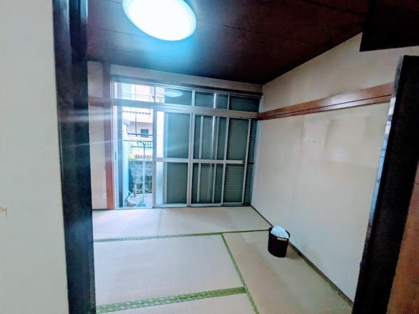 横浜市神奈川区六角橋２丁目のアパート