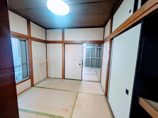 横浜市神奈川区六角橋２丁目のアパート
