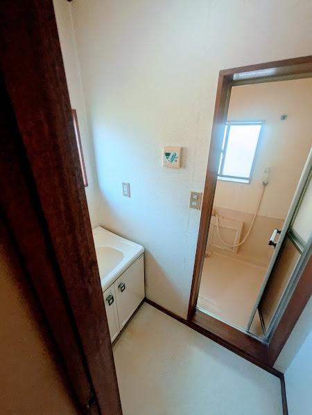 横浜市保土ケ谷区峰岡町３丁目のアパート