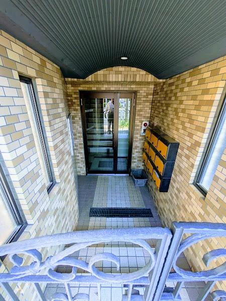 横浜市中区麦田町２丁目のマンション