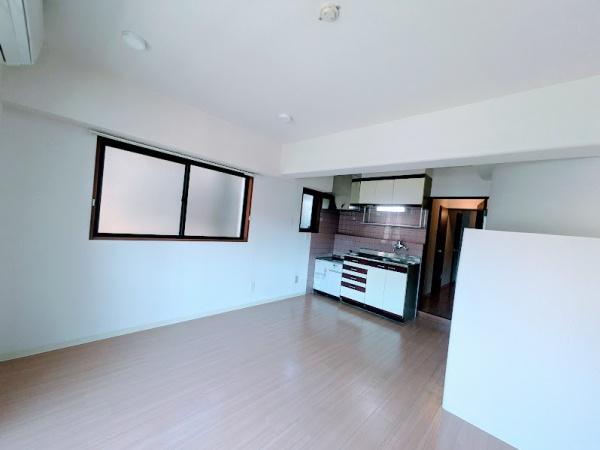 横浜市中区麦田町２丁目のマンション