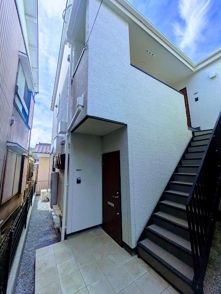 横浜市西区西戸部町２丁目のアパート