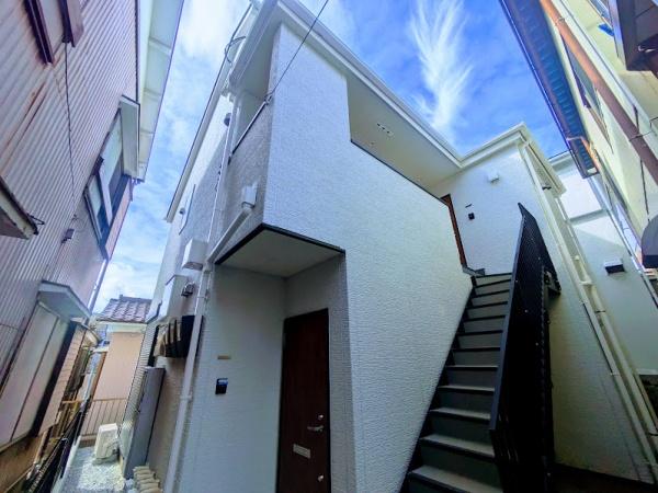 横浜市西区西戸部町２丁目のアパート