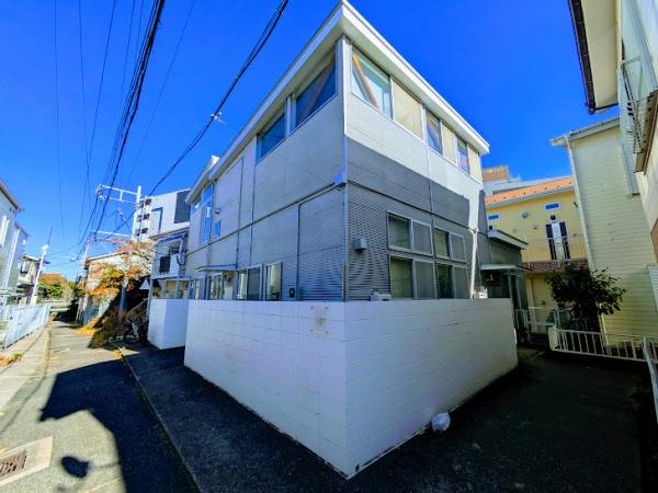 横浜市神奈川区入江１丁目のテラスハウス