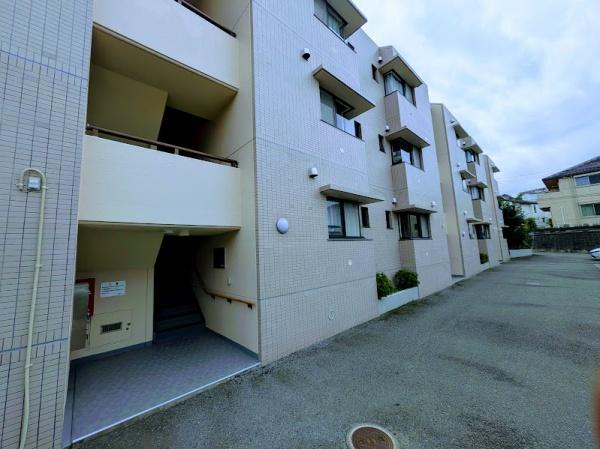 横浜市南区永田東2丁目のマンション