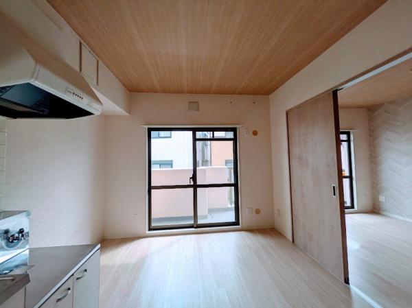 横浜市南区永田東２丁目のマンション