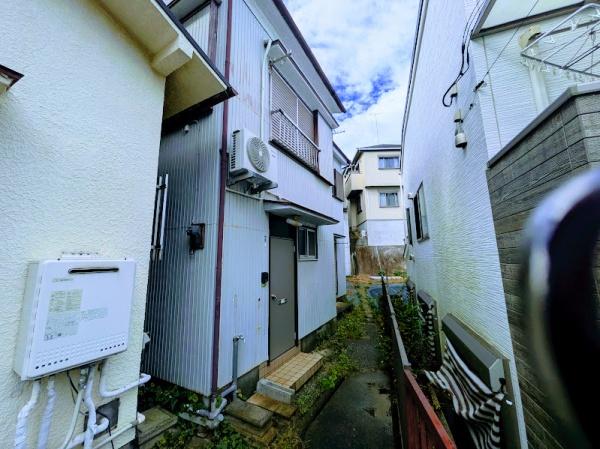 大岡1丁目貸家