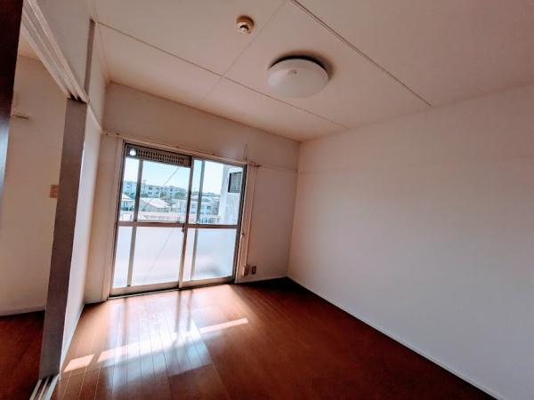 横浜市神奈川区神大寺２丁目のマンション
