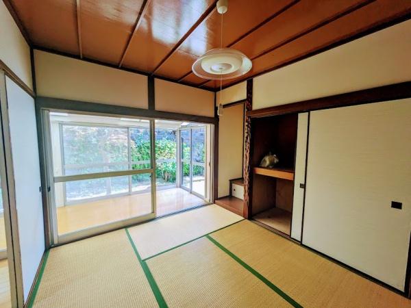 横浜市西区御所山町の貸家