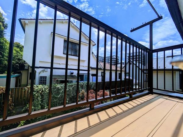 横浜市西区御所山町の貸家