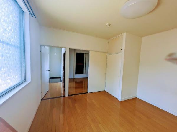 横浜市西区御所山町の貸家