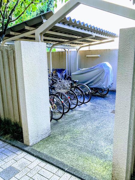 横浜市西区南軽井沢のマンション