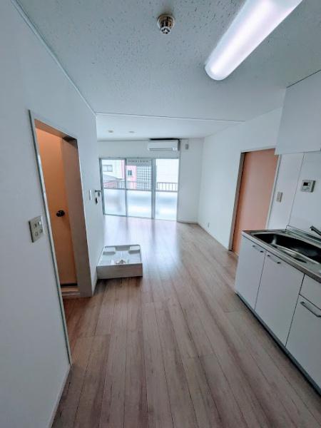 横浜市西区浅間町１丁目のマンション