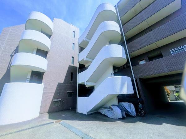 横浜市保土ケ谷区権太坂１丁目のマンション