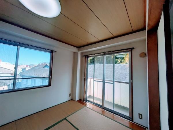 横浜市神奈川区三枚町のマンション