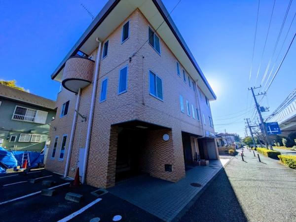 横浜市神奈川区三枚町のマンション