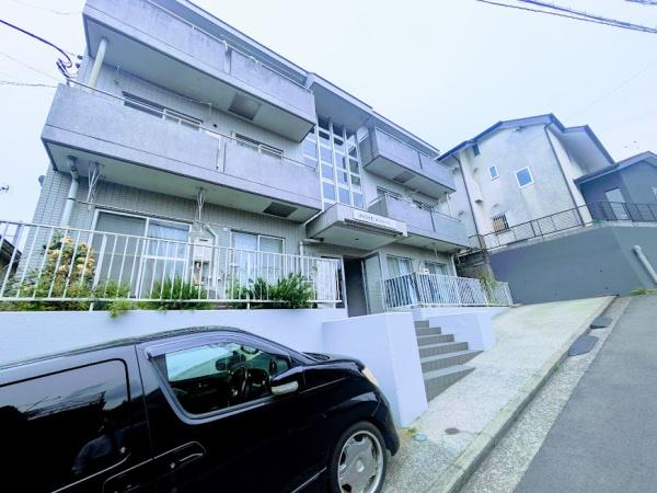 横浜市神奈川区神大寺１丁目のマンション