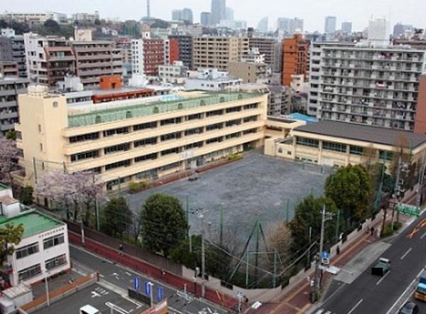 横浜市南区宮元町2丁目のマンション(横浜市立日枝小学校)