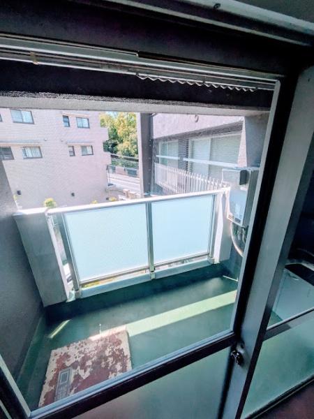 横浜市神奈川区六角橋６丁目のマンション