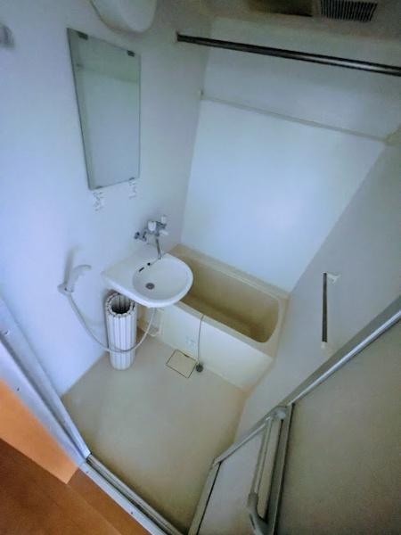 横浜市神奈川区反町1丁目のマンション(バス)