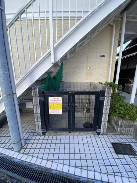 門真市垣内町のアパート
