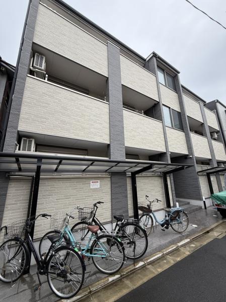 門真市末広町のアパート