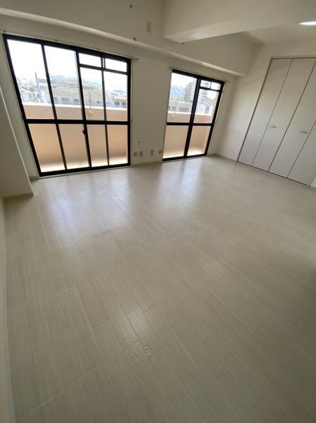 寝屋川市中神田町のマンション