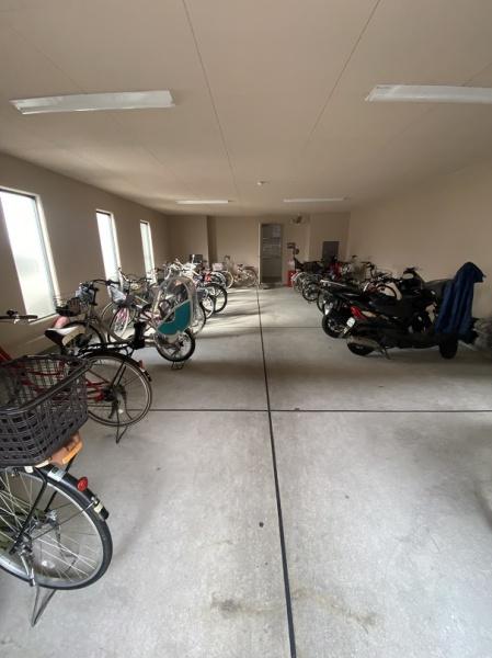 寝屋川市中神田町のマンション