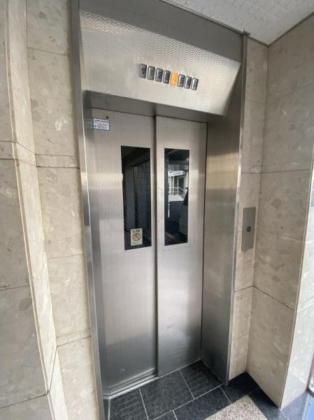 寝屋川市中神田町のマンション