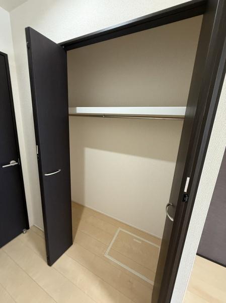 守口市松下町のアパート(収納)