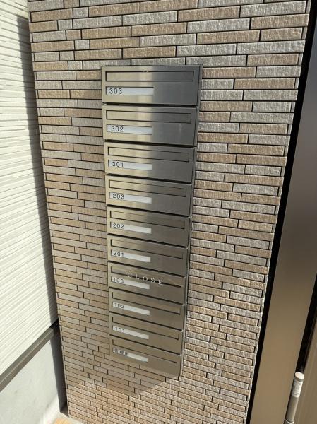 守口市松下町のアパート(エントランス)