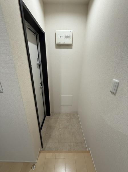 守口市松下町のアパート(玄関)