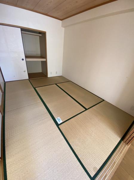 寝屋川市秦町のマンション(和室)