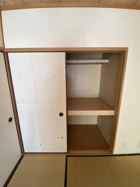 寝屋川市秦町のマンション(収納)