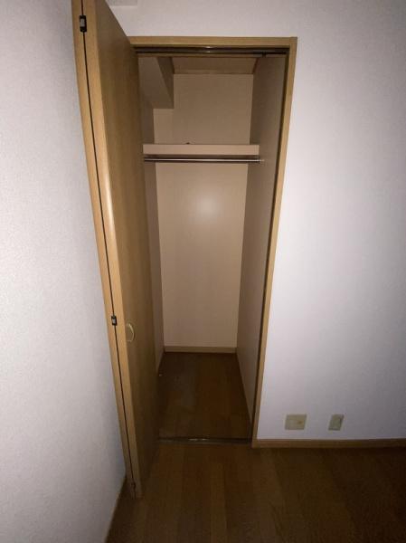 寝屋川市秦町のマンション(玄関)