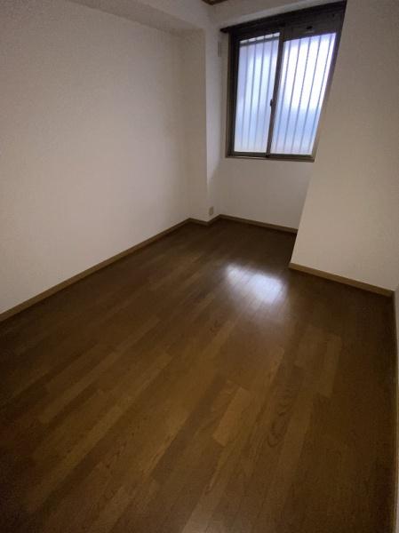 寝屋川市秦町のマンション(洋室)