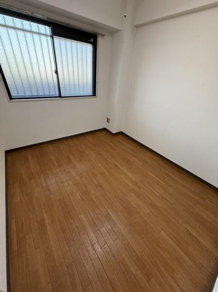 寝屋川市本町のマンション