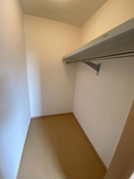 門真市月出町のアパート