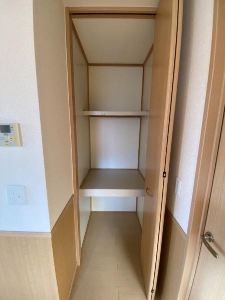 門真市月出町のアパート