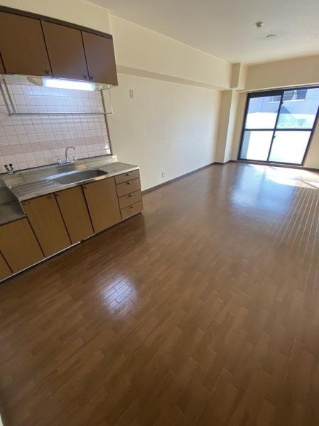 寝屋川市堀溝１丁目のマンション