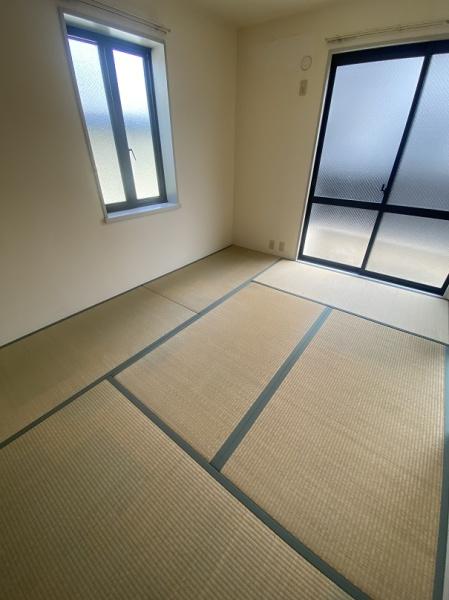 寝屋川市大利元町のアパート