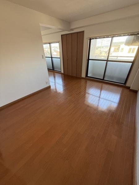 寝屋川市萱島南町のマンション