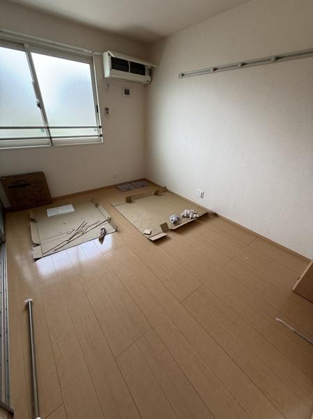 四條畷市中野本町のアパート